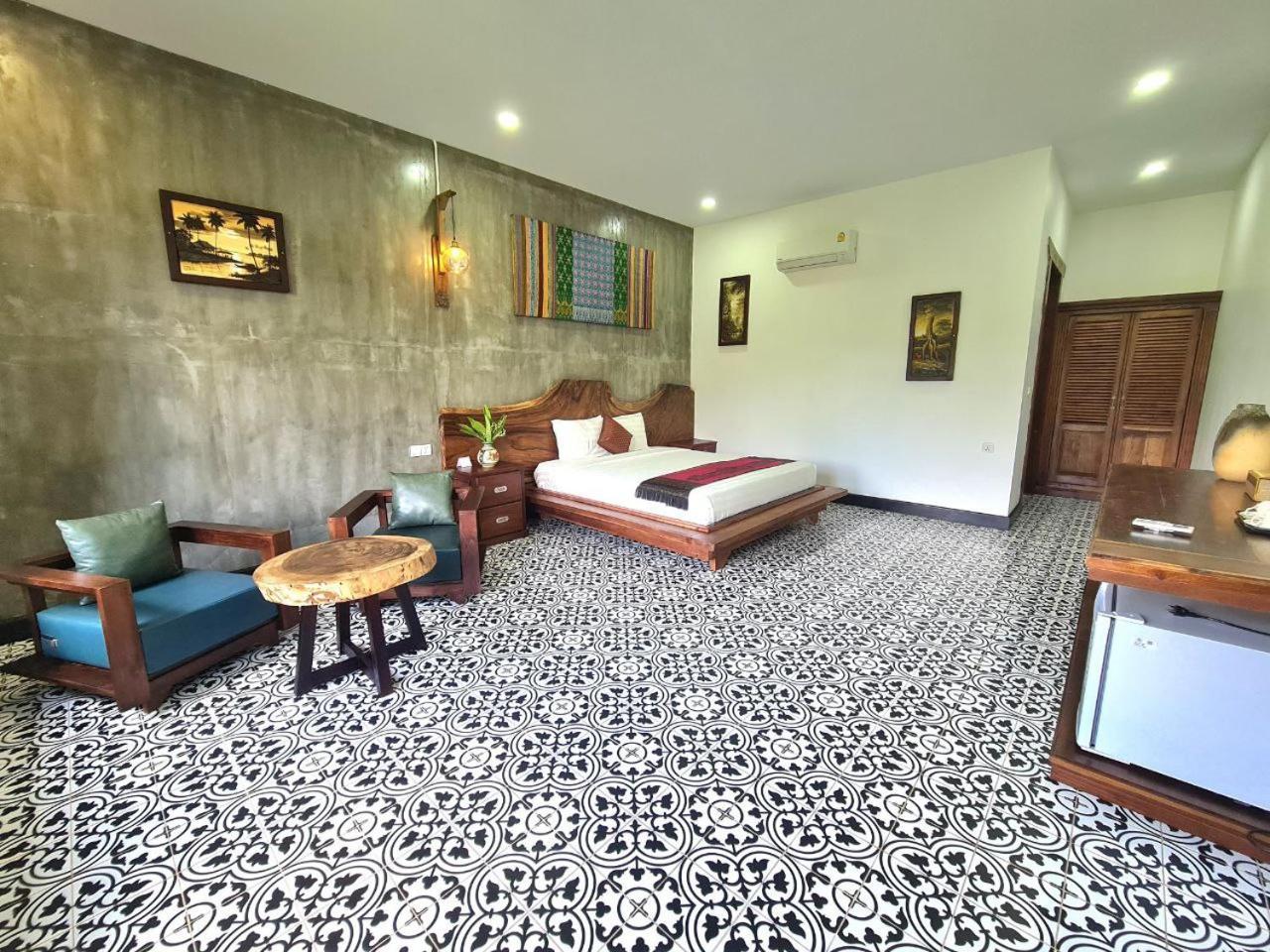 Villa Romduol Kampot Exterior foto